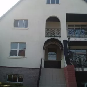 Дом в Лезнево-1. 317, 7 м2,  4 этажа, в т.ч.2 жилых,  14 соток,  сад, огород
