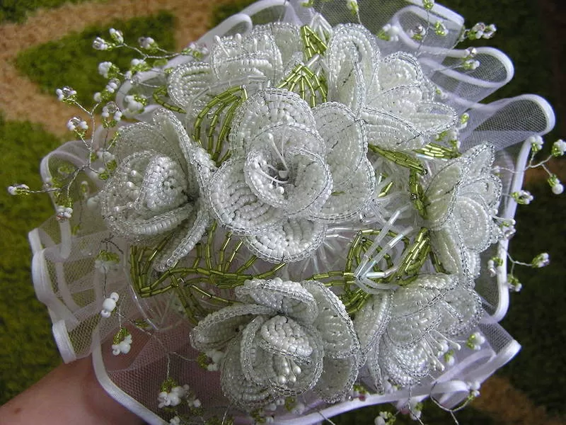 цветы из бисера, свадебные букеты из бисера на заказ. 8