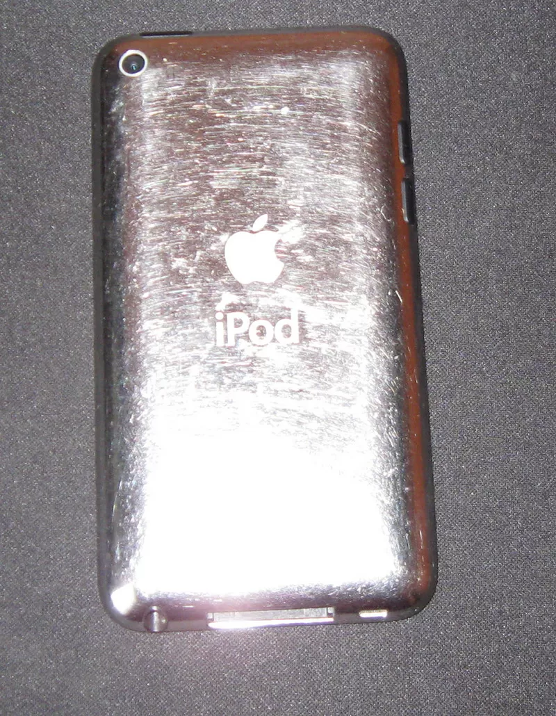 Продам Apple iPod Touch4G 8Gb 2