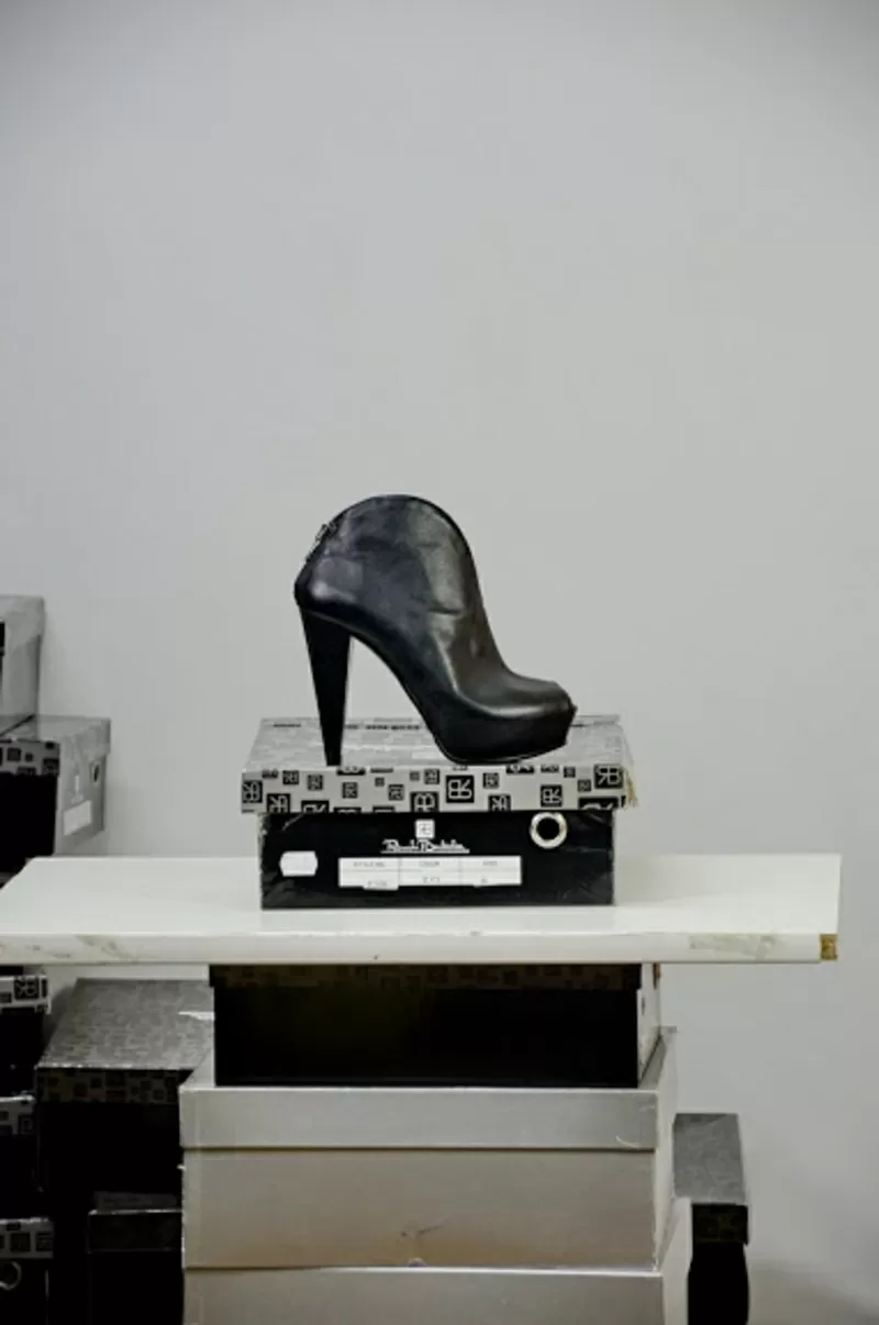 Сток обуви. Сапоги женские. Сделано в Италии. Обувь оптом. 2