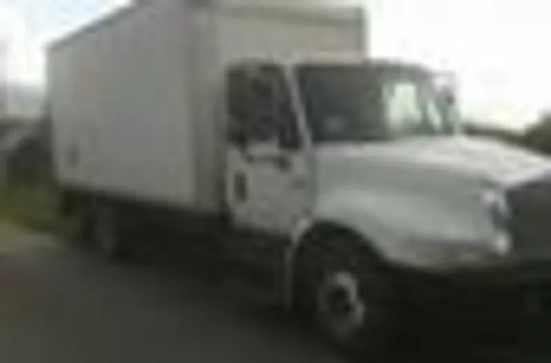 Продается Freightliner FL 2004 (изотермический грузовик)