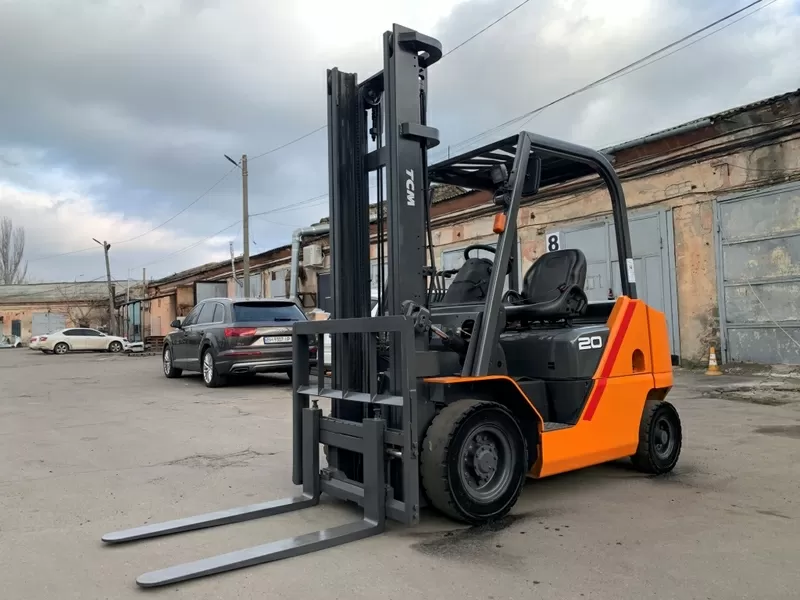 Дизельний навантажувач TCM (Nissan),  2022 року з бiчним зсувом 2